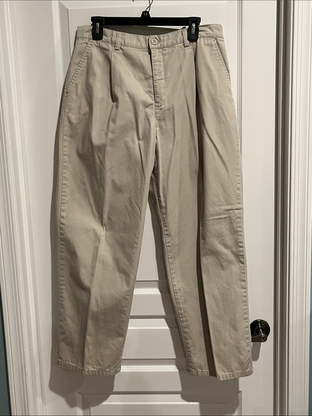 Old Navy Straight-Leg Chino Pants in Light Cream